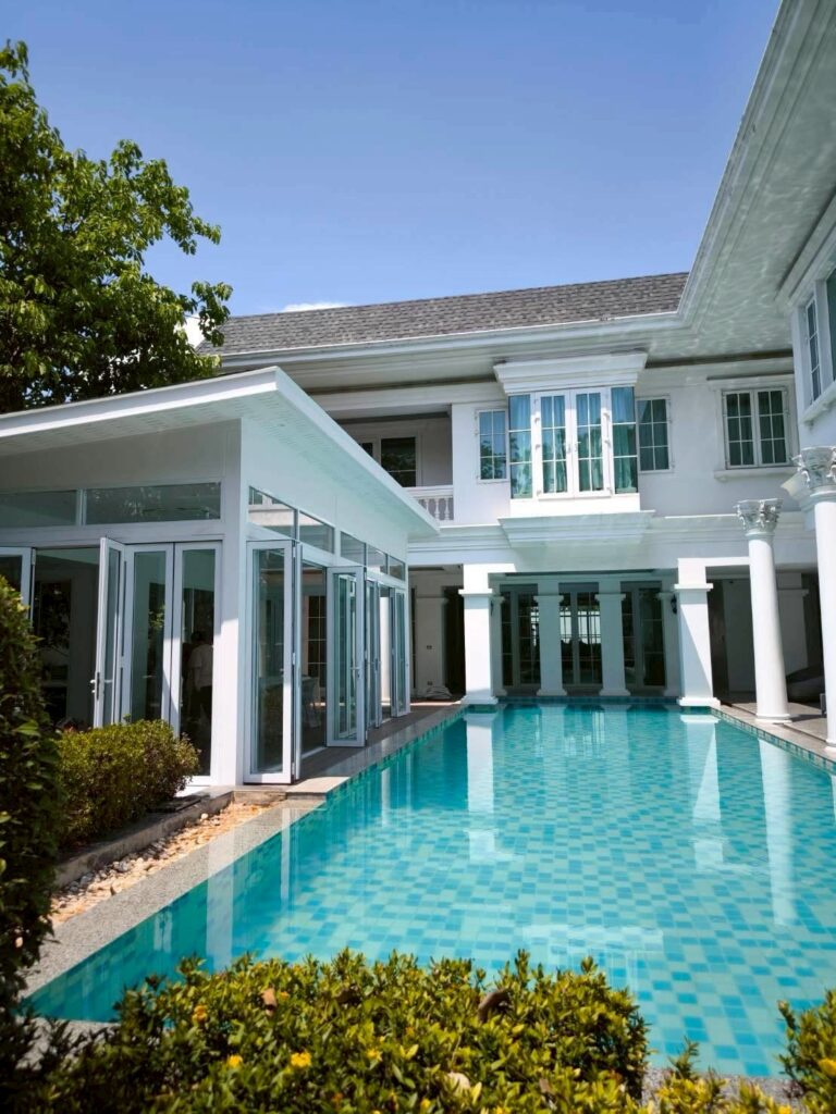 บานเลื่อน 20